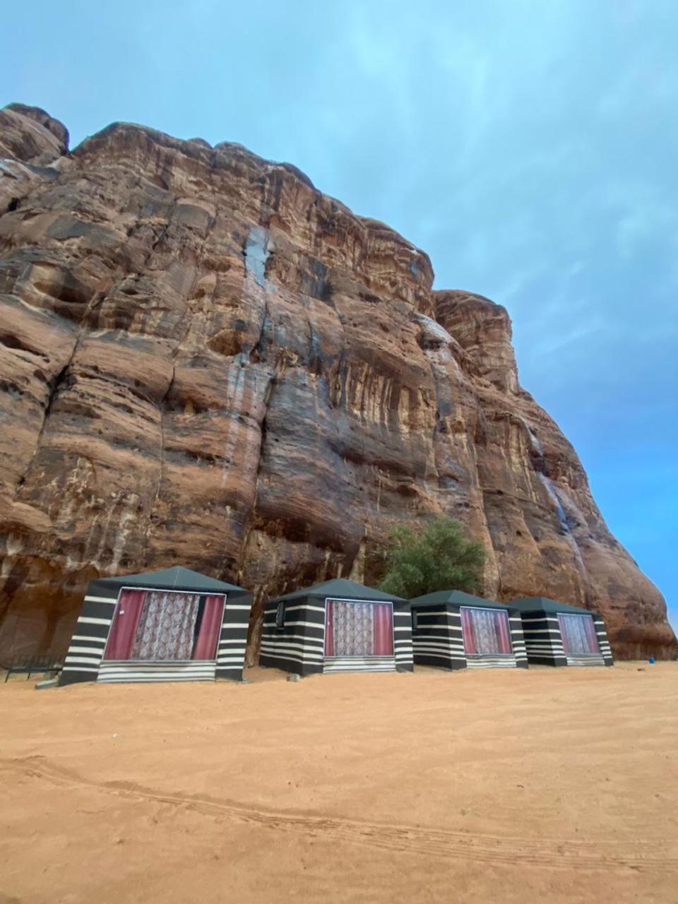 Shahrazad Desert, 와디럼 외부 사진